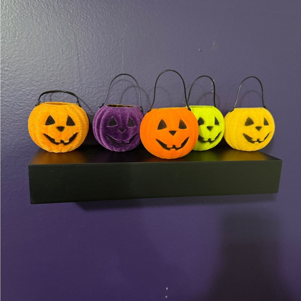 Set of 5 Vintage Soft Velvet Mini Halloween Pumpkin Candy Buckets Decor